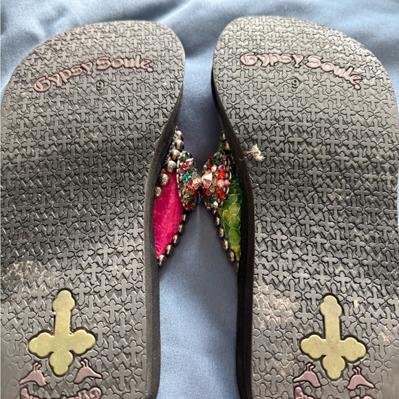 Women's Colorful Embellished Sandals - Picture 4 of 4